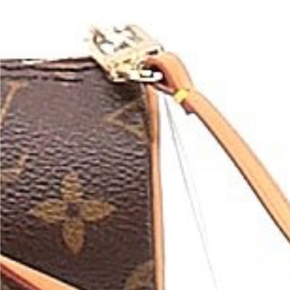 Louis Vuitton Monogram Mini Papillion Like New Condition - Picture 3 of 16